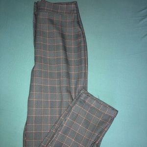 Checkered ankle length pants
